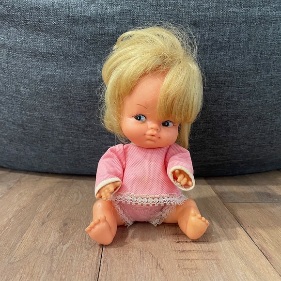 Vintage (Post 1957) Doll with Removable Clothing